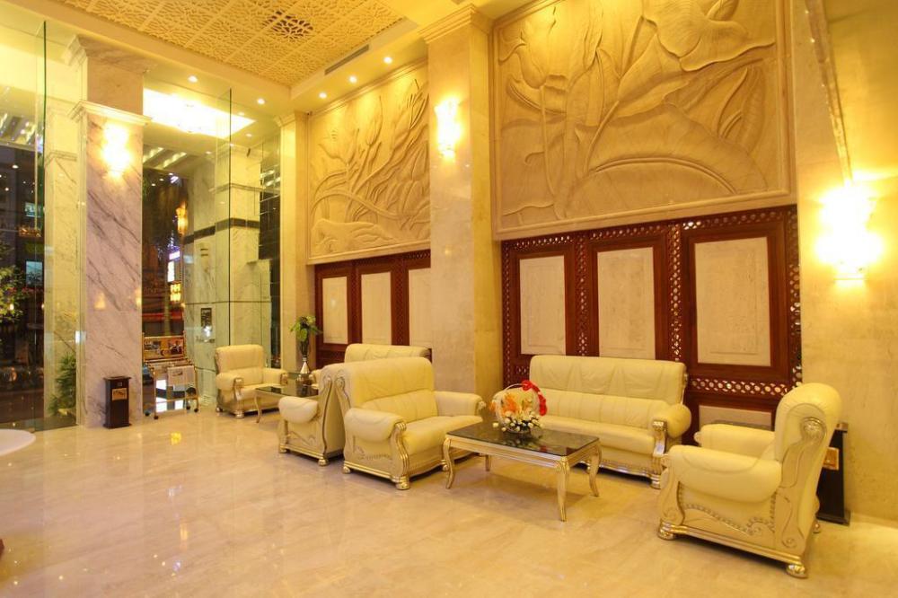 au lac charner hotel