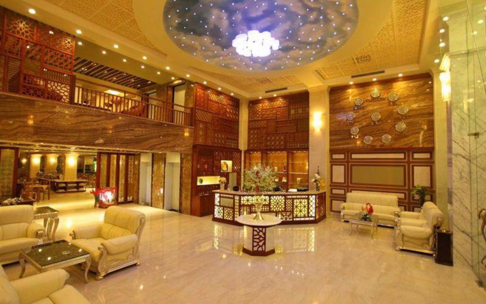 au lac charner hotel