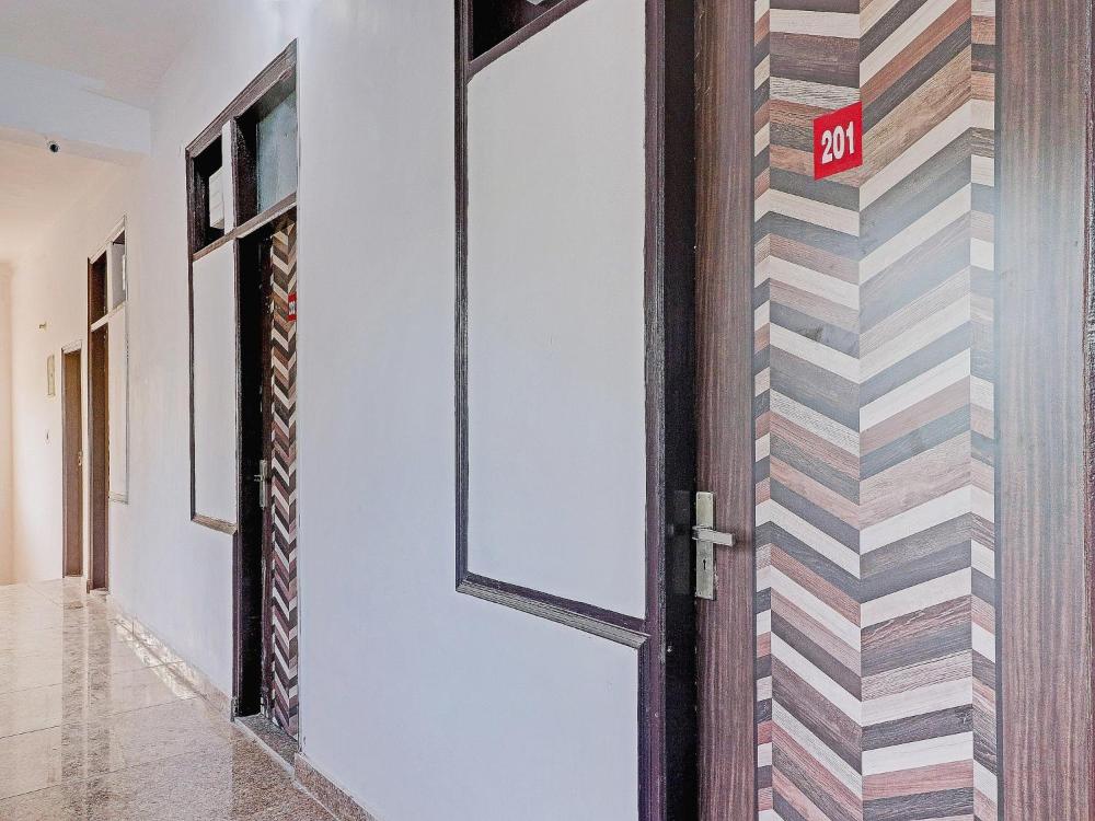 spot on hotel blue ray