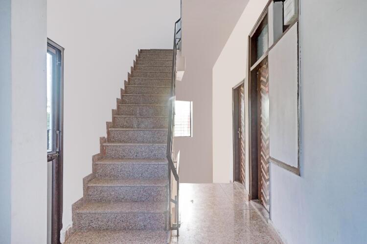 spot on hotel blue ray