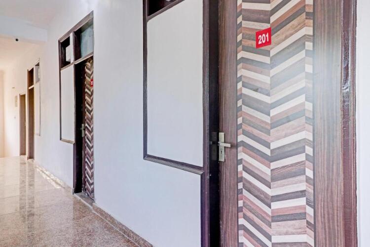 spot on hotel blue ray