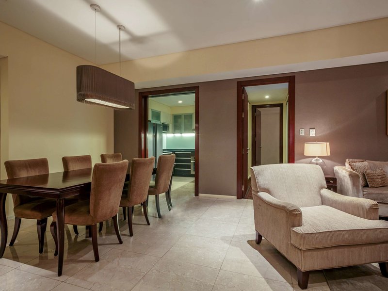 joy nostalg hotel and suites manila