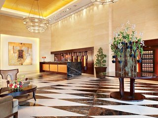 joy nostalg hotel and suites manila