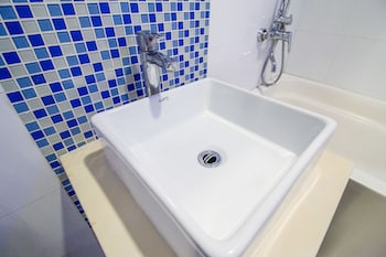 hotel dreamworld araneta cubao