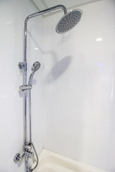 hotel dreamworld araneta cubao