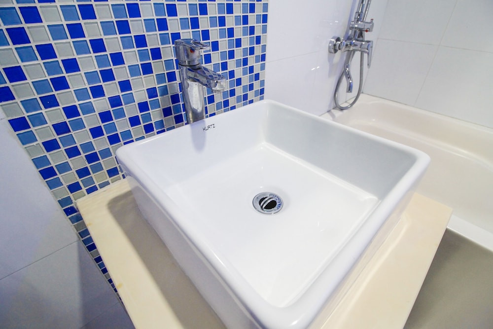 hotel dreamworld araneta cubao