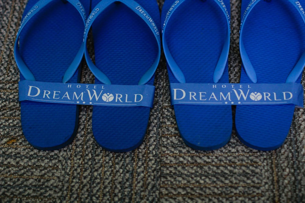 hotel dreamworld araneta cubao