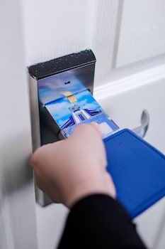 hotel dreamworld araneta cubao