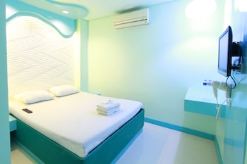 hotel dreamworld araneta cubao