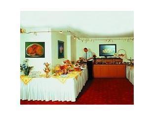 city hotel by celina