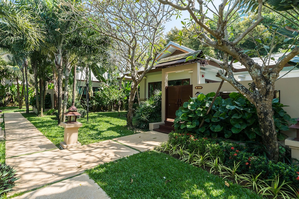 ravindra beach resort and spa