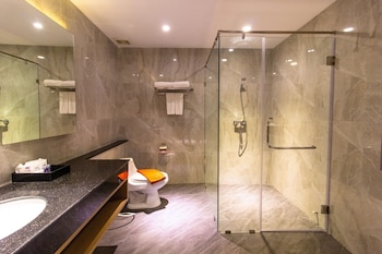 mike garden resort hotel