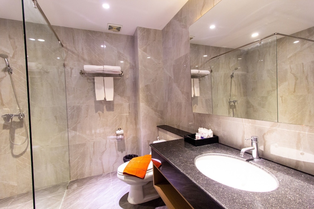 mike garden resort hotel