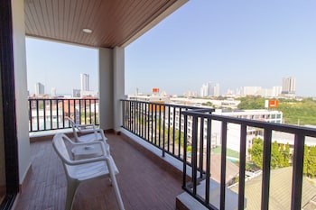 mike garden resort hotel