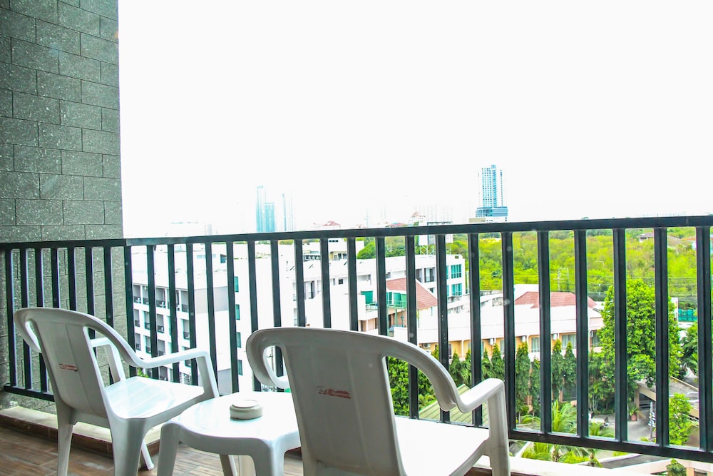 mike garden resort hotel