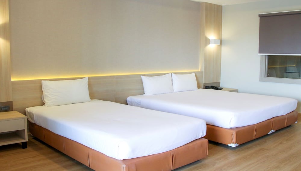 mike garden resort hotel