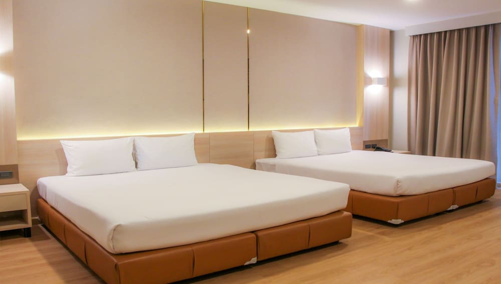 mike garden resort hotel