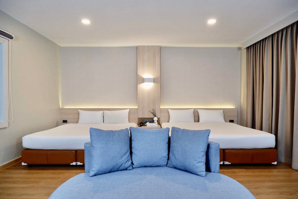 mike garden resort hotel