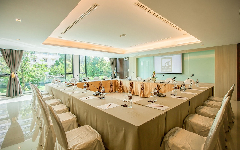 fifth jomtien pattaya