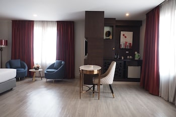 empress pattaya hotel