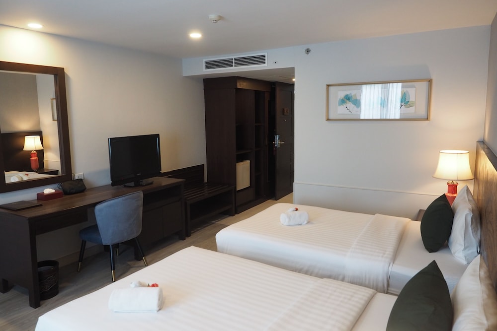 empress pattaya hotel