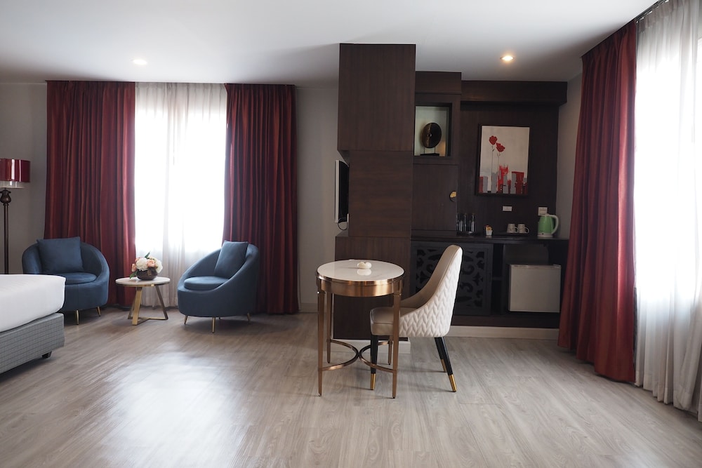 empress pattaya hotel