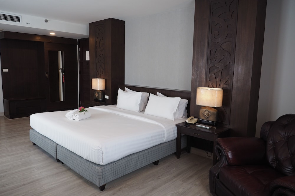 empress pattaya hotel