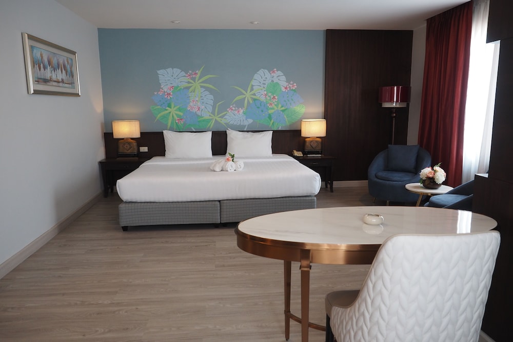 empress pattaya hotel