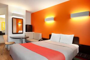 Motel 6 Swift Current, Sk,Saskatchewan>>Swift Current,2 star