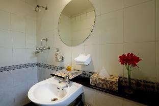 sai leela hotel