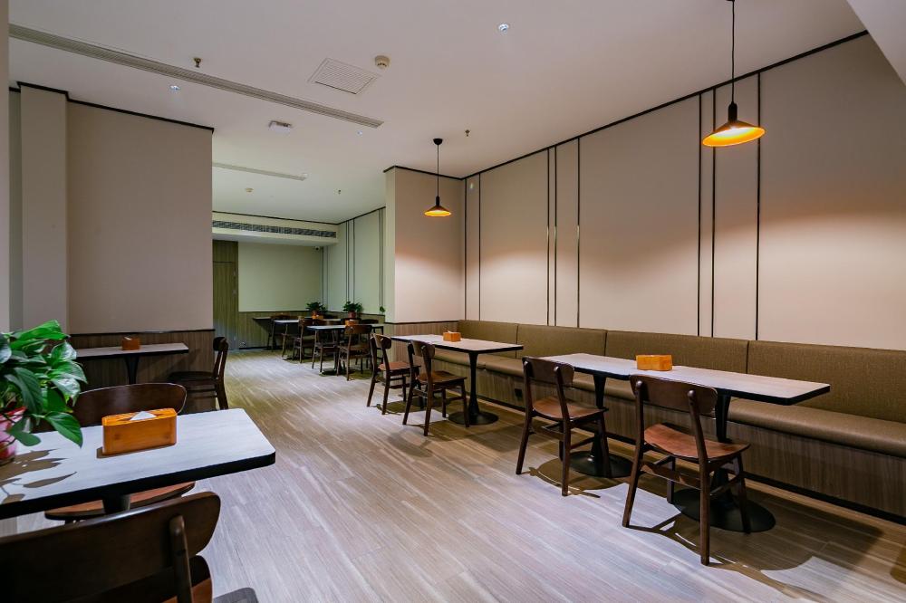 hanting hotel yanan railway station