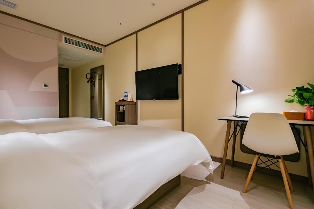 hanting hotel yanan railway station