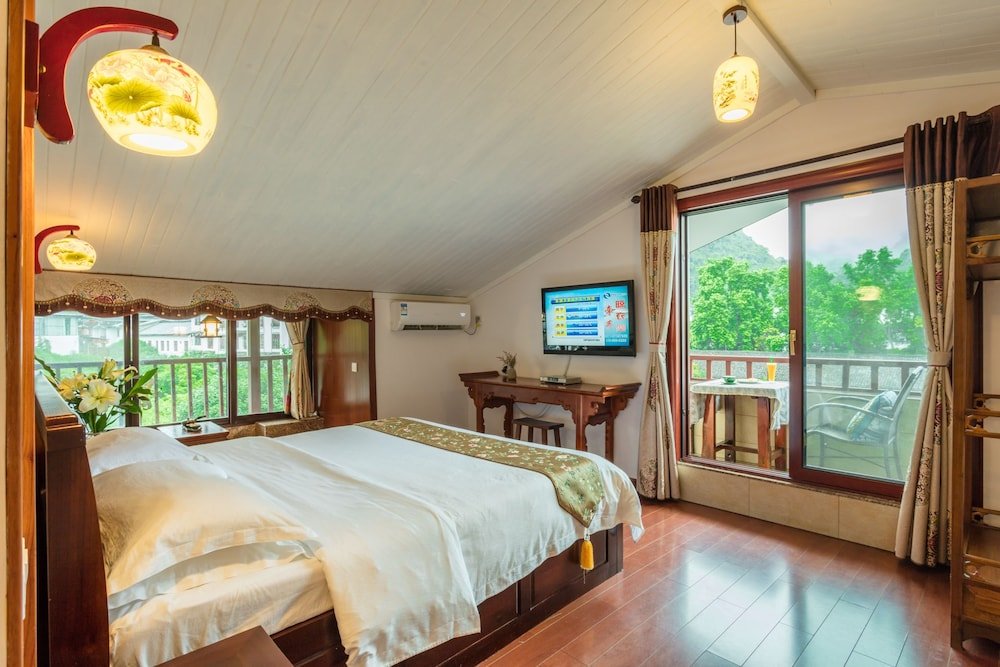 yangshuo riverview hotel