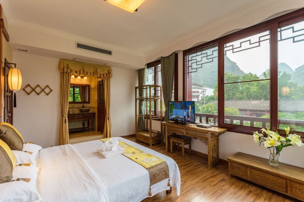 yangshuo riverview hotel