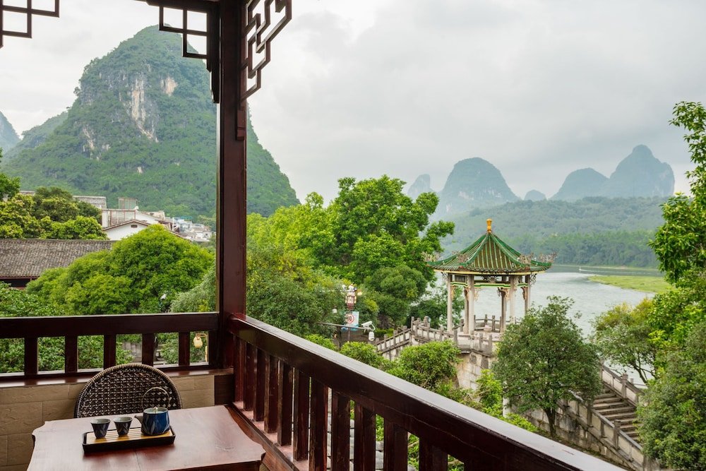 yangshuo riverview hotel