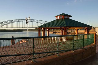 Best Western Plus Dubuque Hotel & Conference Center,Iowa>>Dubuque,3 star