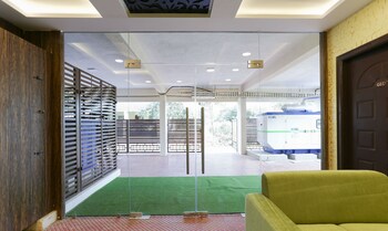 treebo manyata palace