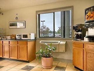 super 8 by wyndham dumfries quantico