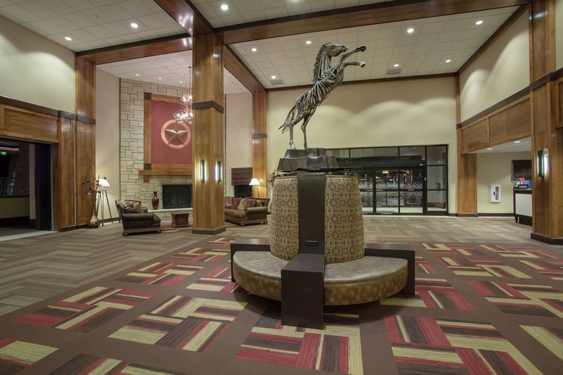 hampton inn and suites i 35 mulvane