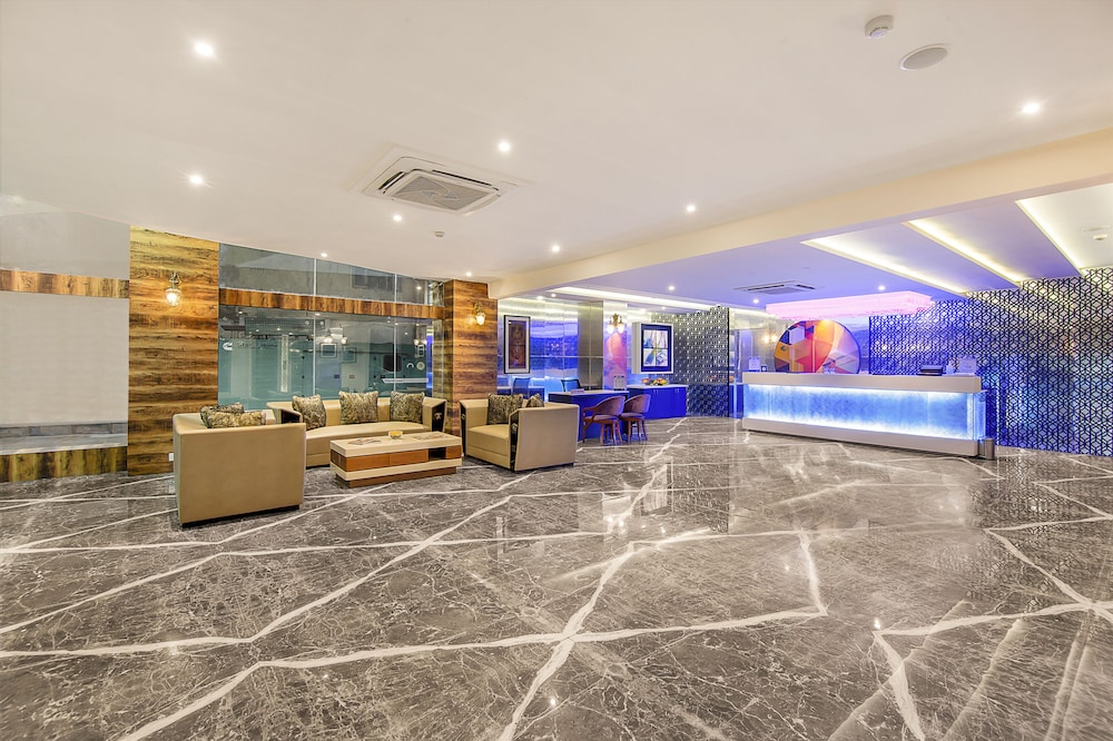 Hrj Sarovar Portico Indore,Mg Road,4 star