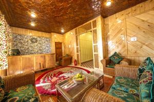 Gulmarg Ski Hill Resort,Gulmarg>>Baramulla,2 star