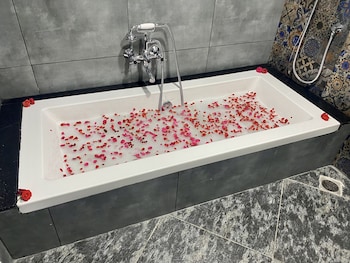 lagoon sarovar premiere resort pondicherry