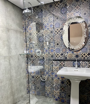 lagoon sarovar premiere resort pondicherry