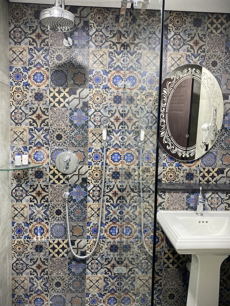 lagoon sarovar premiere resort pondicherry