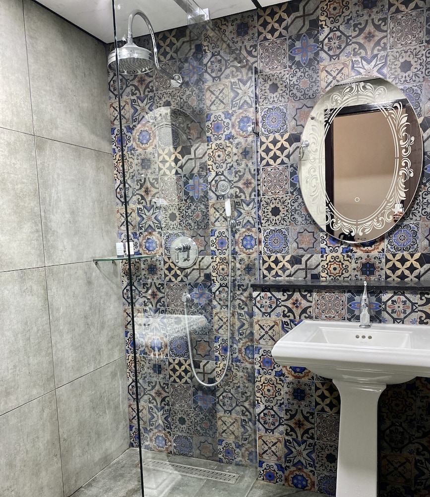 lagoon sarovar premiere resort pondicherry