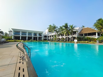 lagoon sarovar premiere resort pondicherry