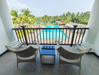 lagoon sarovar premiere resort pondicherry