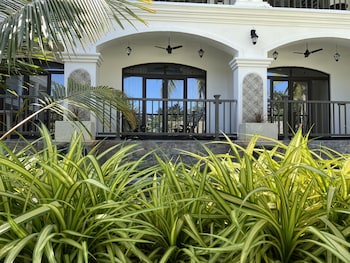 lagoon sarovar premiere resort pondicherry
