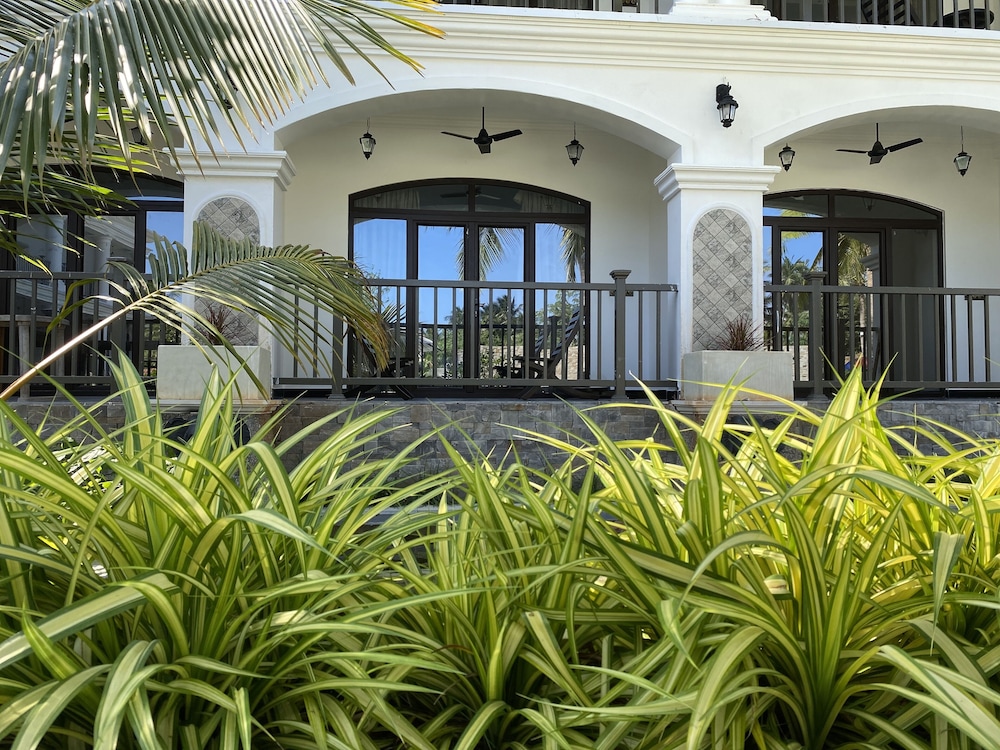 lagoon sarovar premiere resort pondicherry