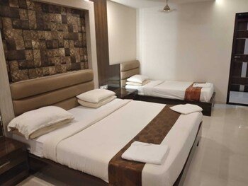 Pratap Residency,Hosapete>>Bellary,3 star